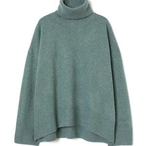 New H&M boxy turtleneck sweater